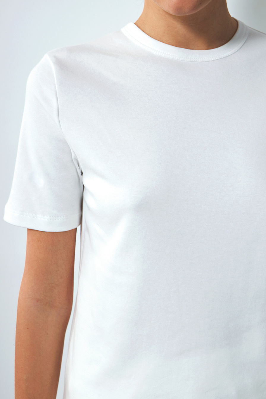 Жіноча футболка Stimma Дораліна, колір - молочний