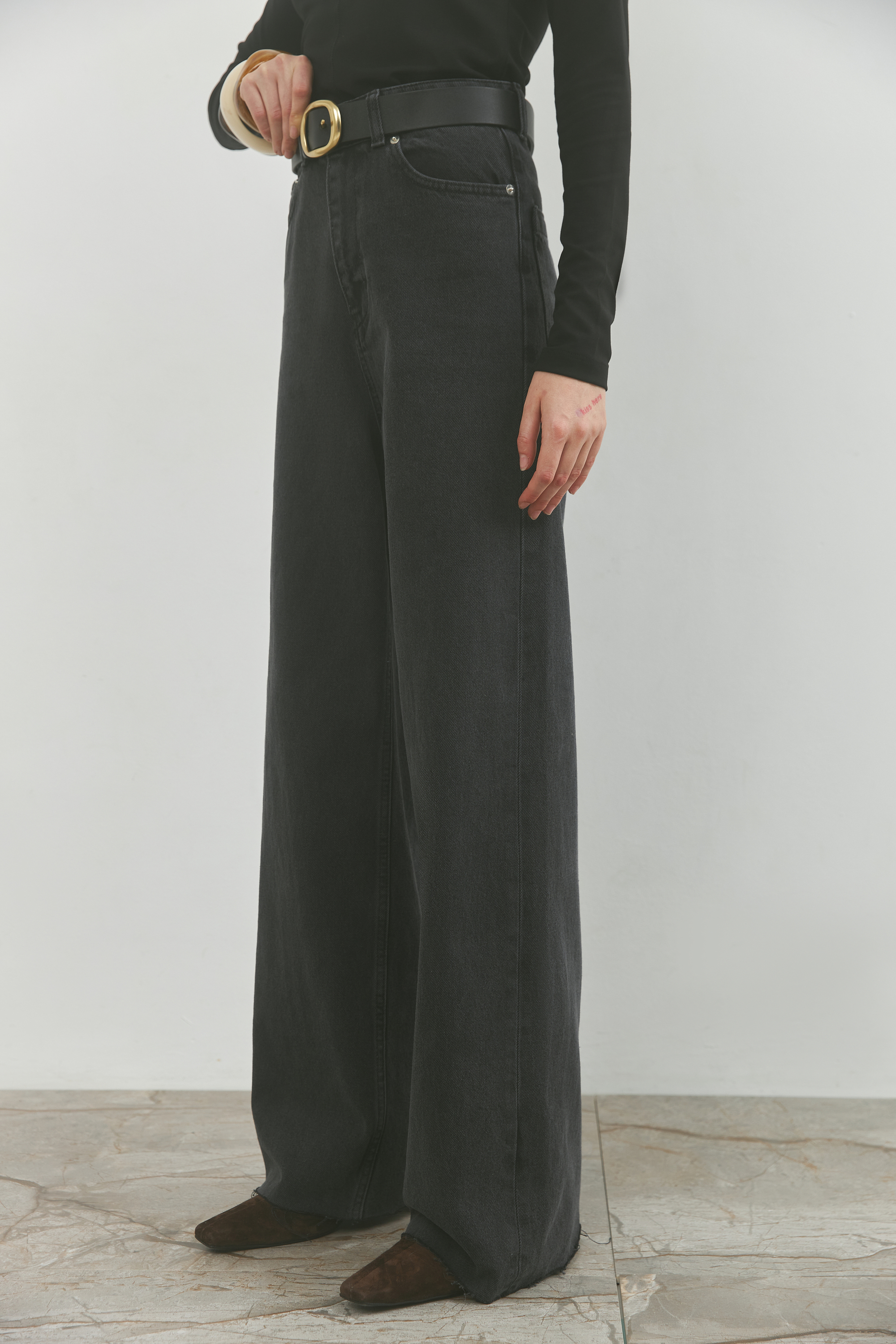 cornerstone wide leg pants 変形ワイド 46 ブラック cornerstone wide leg pants 変形ワイド 46 ブラック 2025年最新